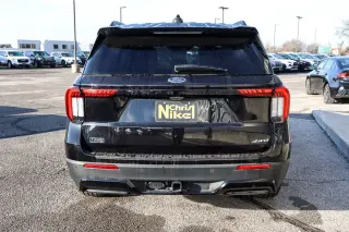2025 Ford Explorer ST-Line 4WD