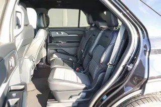 2025 Ford Explorer ST-Line 4WD