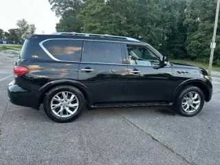 2012 Infiniti QX56