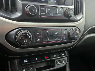 GMC Canyon 2016 4x4 SLT 4dr Crew Cab 5 ft. SB