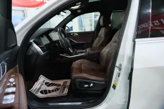 2020 BMW X7 xDrive50i