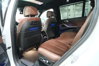 2020 BMW X7 xDrive50i