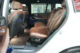 2020 BMW X7 xDrive50i