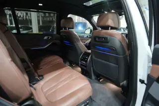 2020 BMW X7 xDrive50i