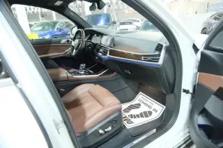 2020 BMW X7 xDrive50i
