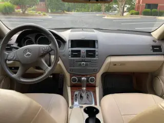 2010 Mercedes-Benz C-Class