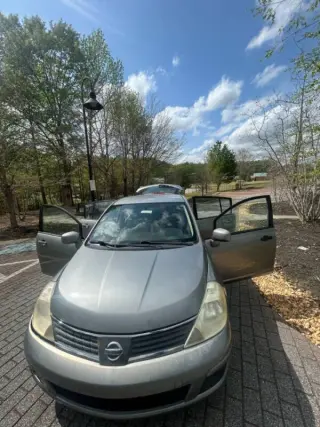 2009 Nissan Versa 1.8 S