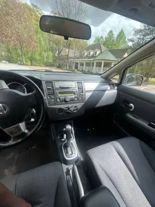 2009 Nissan Versa 1.8 S