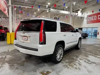 2017 CADILLAC Escalade Platinum