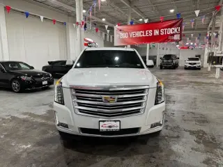 2017 CADILLAC Escalade Platinum