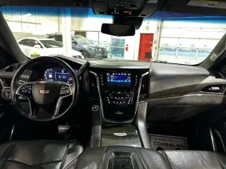 2017 CADILLAC Escalade Platinum