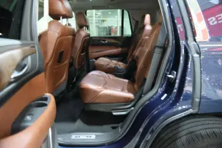 2018 CADILLAC Escalade Premium Luxury