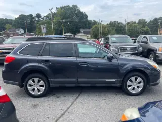 2011 Subaru Outback 2.5i Premium