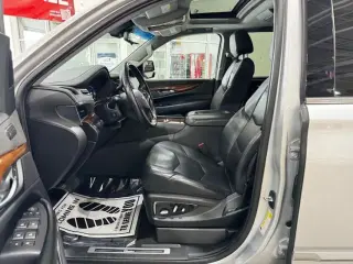 2019 CADILLAC Escalade ESV Luxury