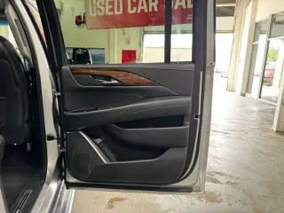 2019 CADILLAC Escalade ESV Luxury