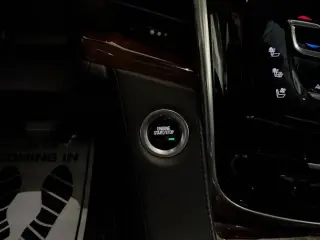 2019 CADILLAC Escalade ESV Luxury