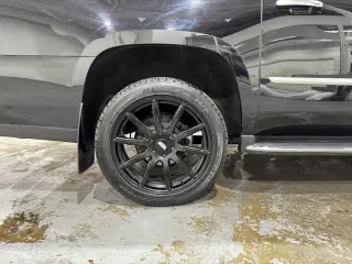 2018 CADILLAC Escalade ESV Luxury