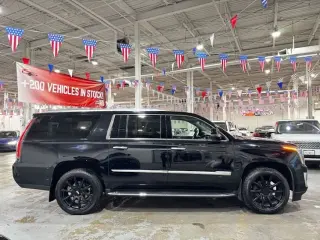 2018 CADILLAC Escalade ESV Luxury