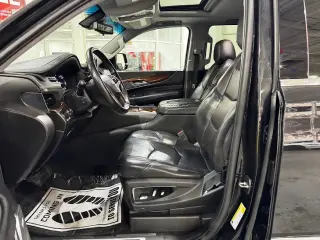 2018 CADILLAC Escalade ESV Luxury