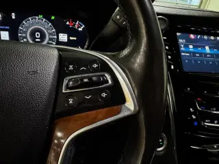 2018 CADILLAC Escalade ESV Luxury