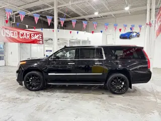 2018 CADILLAC Escalade ESV Luxury