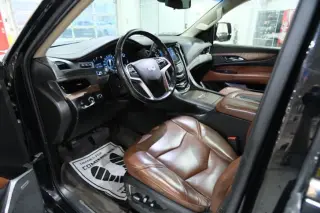 2019 CADILLAC Escalade ESV Luxury 1SB