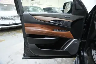 2019 CADILLAC Escalade ESV Luxury 1SB