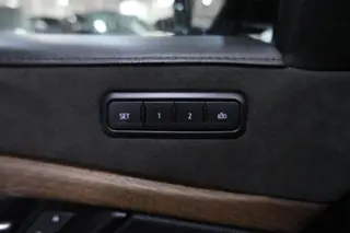 2019 CADILLAC Escalade ESV Luxury 1SB