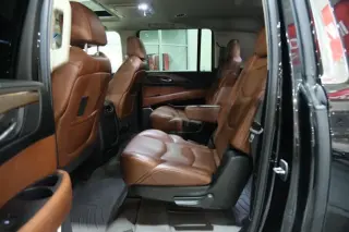 2019 CADILLAC Escalade ESV Luxury 1SB
