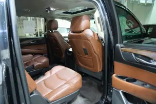 2019 CADILLAC Escalade ESV Luxury 1SB
