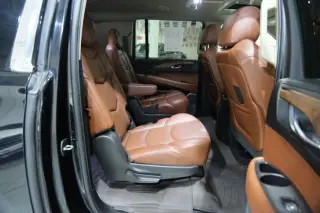 2019 CADILLAC Escalade ESV Luxury 1SB