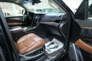 2019 CADILLAC Escalade ESV Luxury 1SB