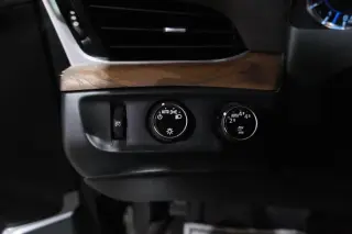 2019 CADILLAC Escalade ESV Luxury 1SB