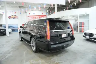2019 CADILLAC Escalade ESV Luxury 1SB