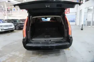 2019 CADILLAC Escalade ESV Luxury 1SB