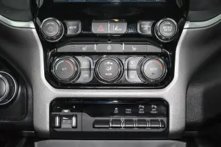 2022 RAM 1500 Big Horn 4x4 Crew Cab 5'7 Box