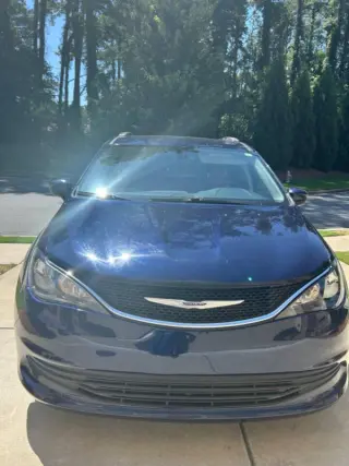 2020 Chrysler Voyager LXi