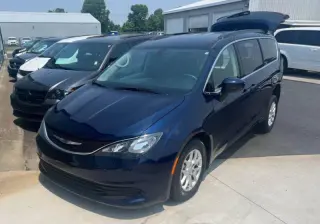 2020 Chrysler Voyager LXi