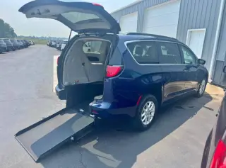 2020 Chrysler Voyager LXi