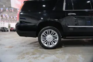 2017 CADILLAC Escalade ESV Platinum