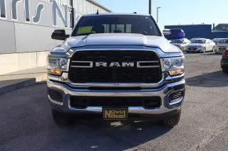 2022 RAM 3500 Tradesman 4x4 Crew Cab 8' Box
