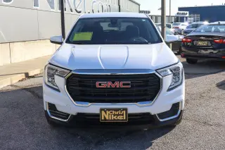 2024 GMC Terrain FWD 4dr SLE