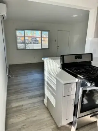 Cozy 1-Bedroom and 1-Bathroom