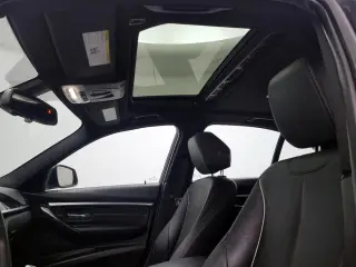 BMW 3 Series 2018 330e iPerformance 4dr Sedan