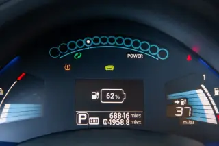 2015 Nissan LEAF S