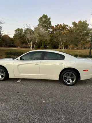 2013 Dodge Charger SXT