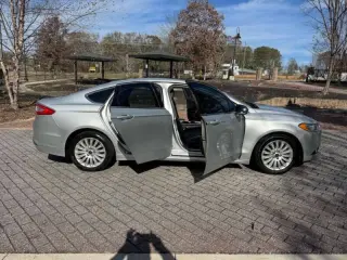 2013 Ford Fusion Hybrid SE