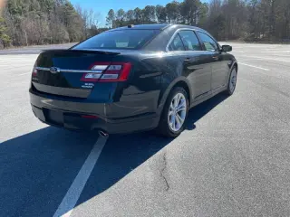 2013 Ford Taurus SEL