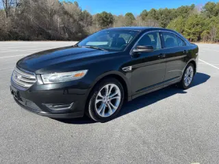 2013 Ford Taurus SEL