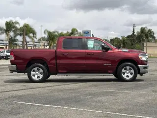 Ram 1500 2022 4x4 Big Horn 4dr Crew Cab 5.6 ft. SB Pickup